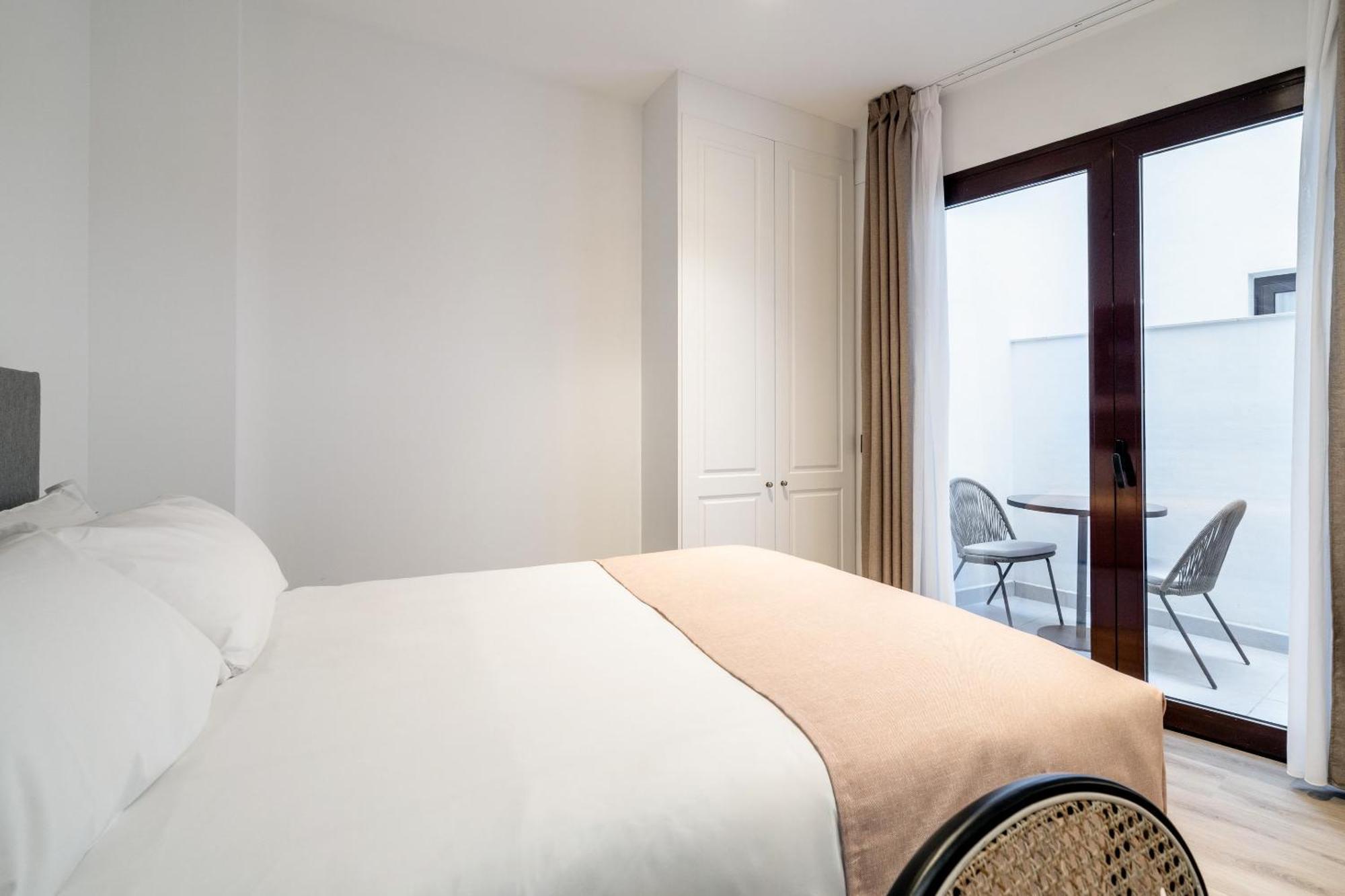 Limehome Malaga Calle Victoria Rum bild