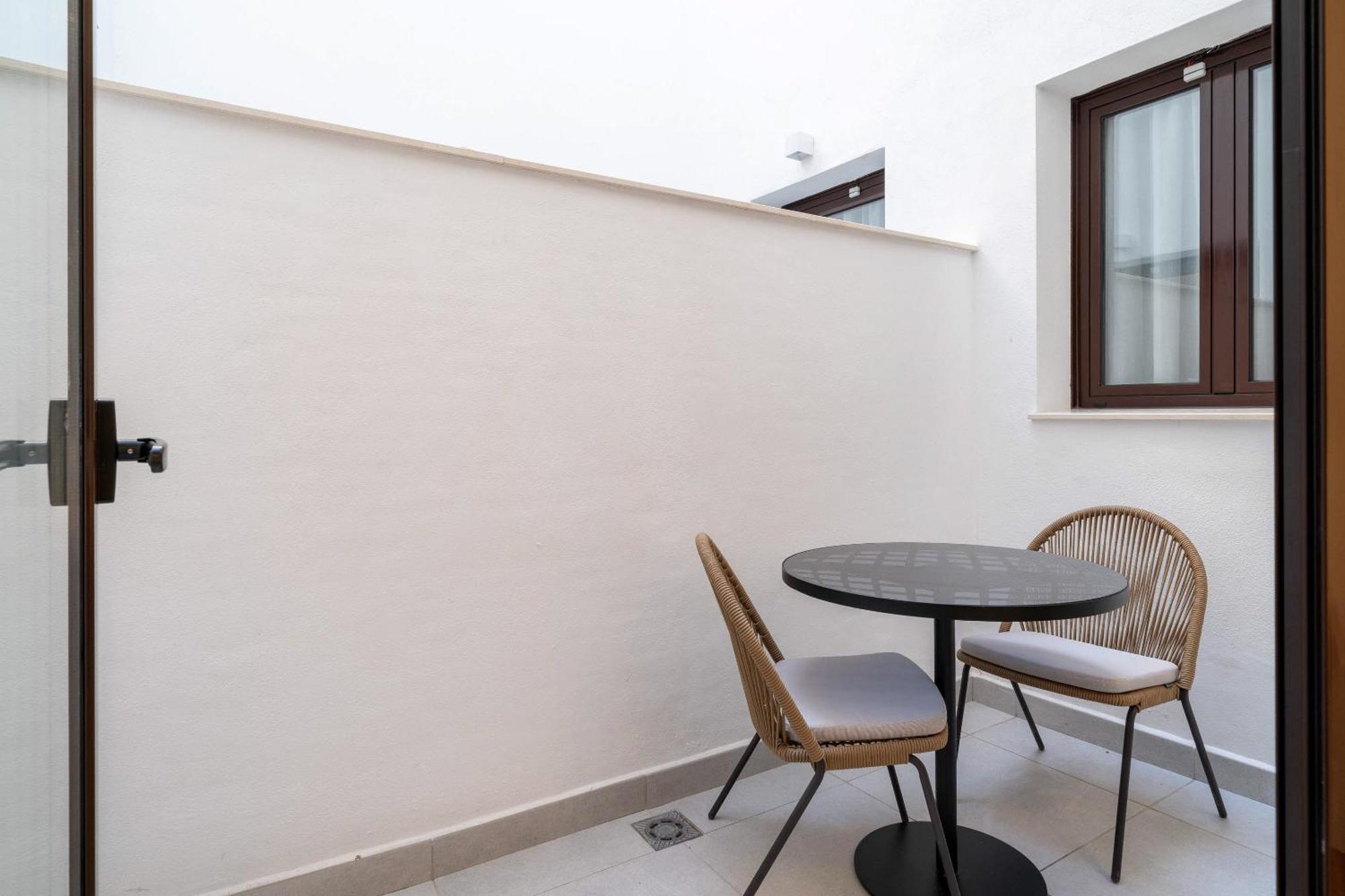 Limehome Malaga Calle Victoria Rum bild