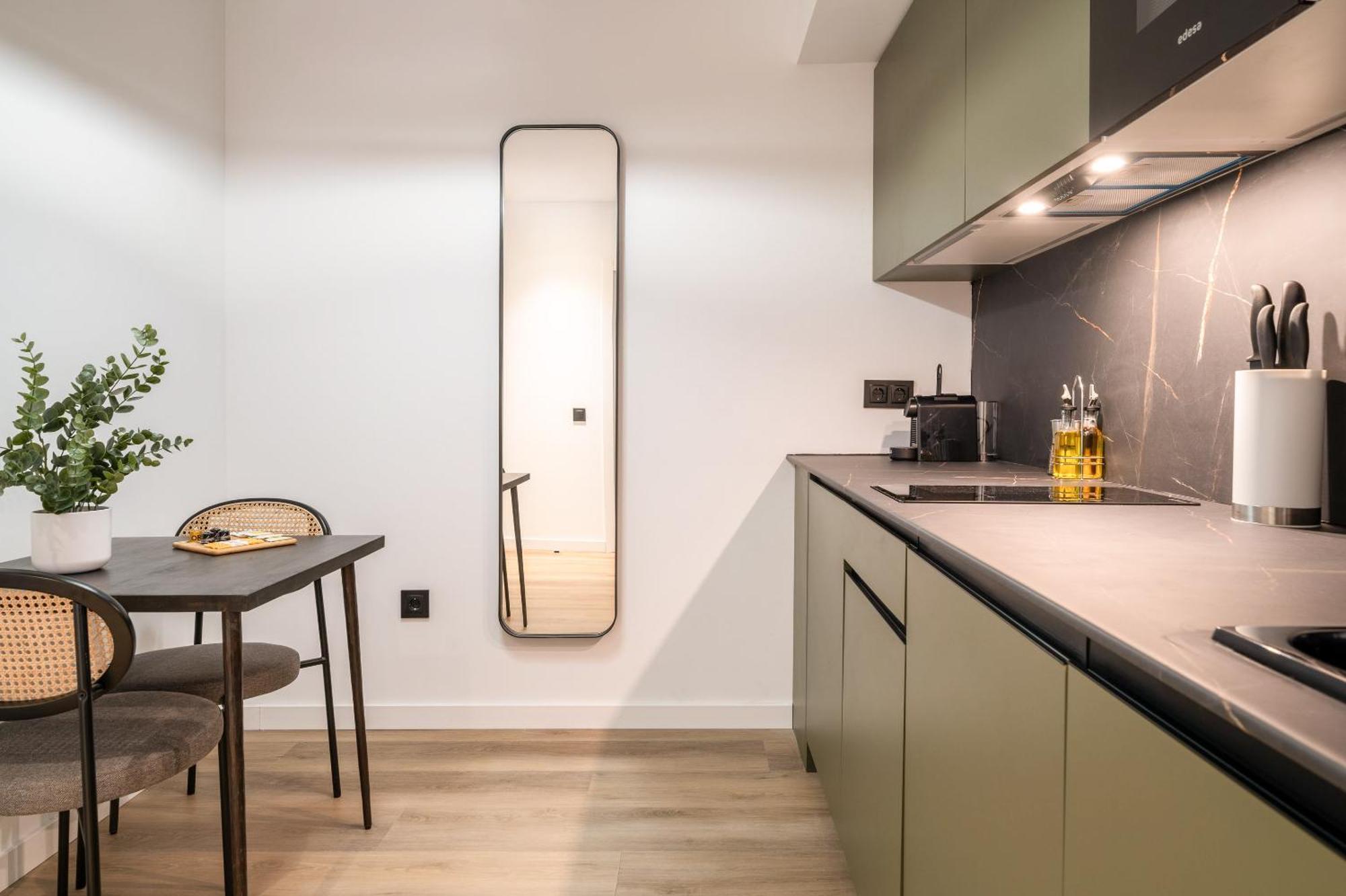 Limehome Malaga Calle Victoria Rum bild